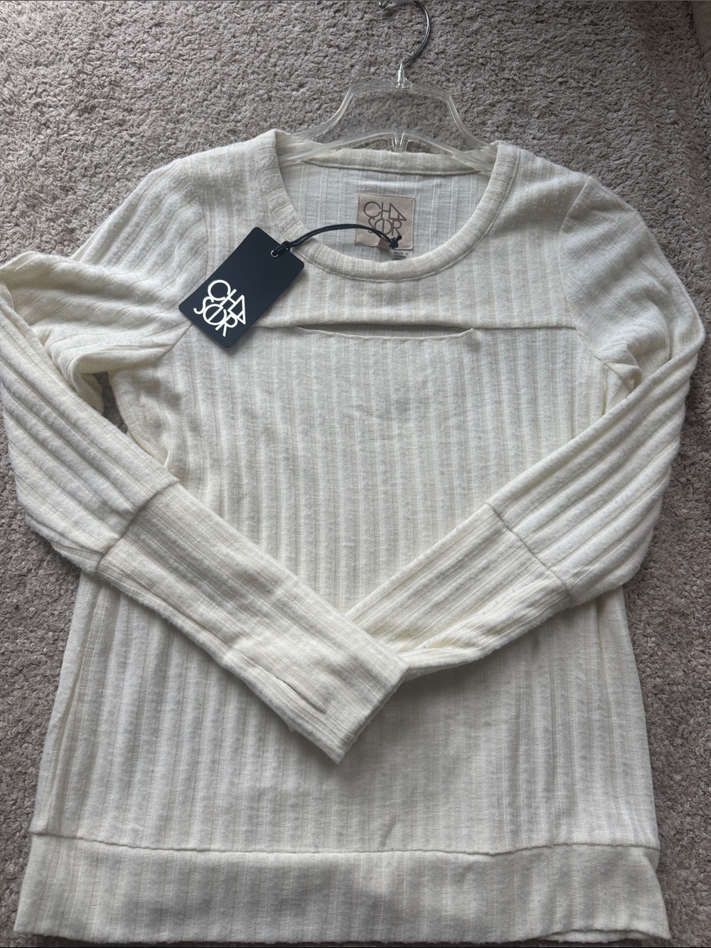 NWT Chaser Poor Boy Ribbed Yoke long sleeve with thumbholes size small